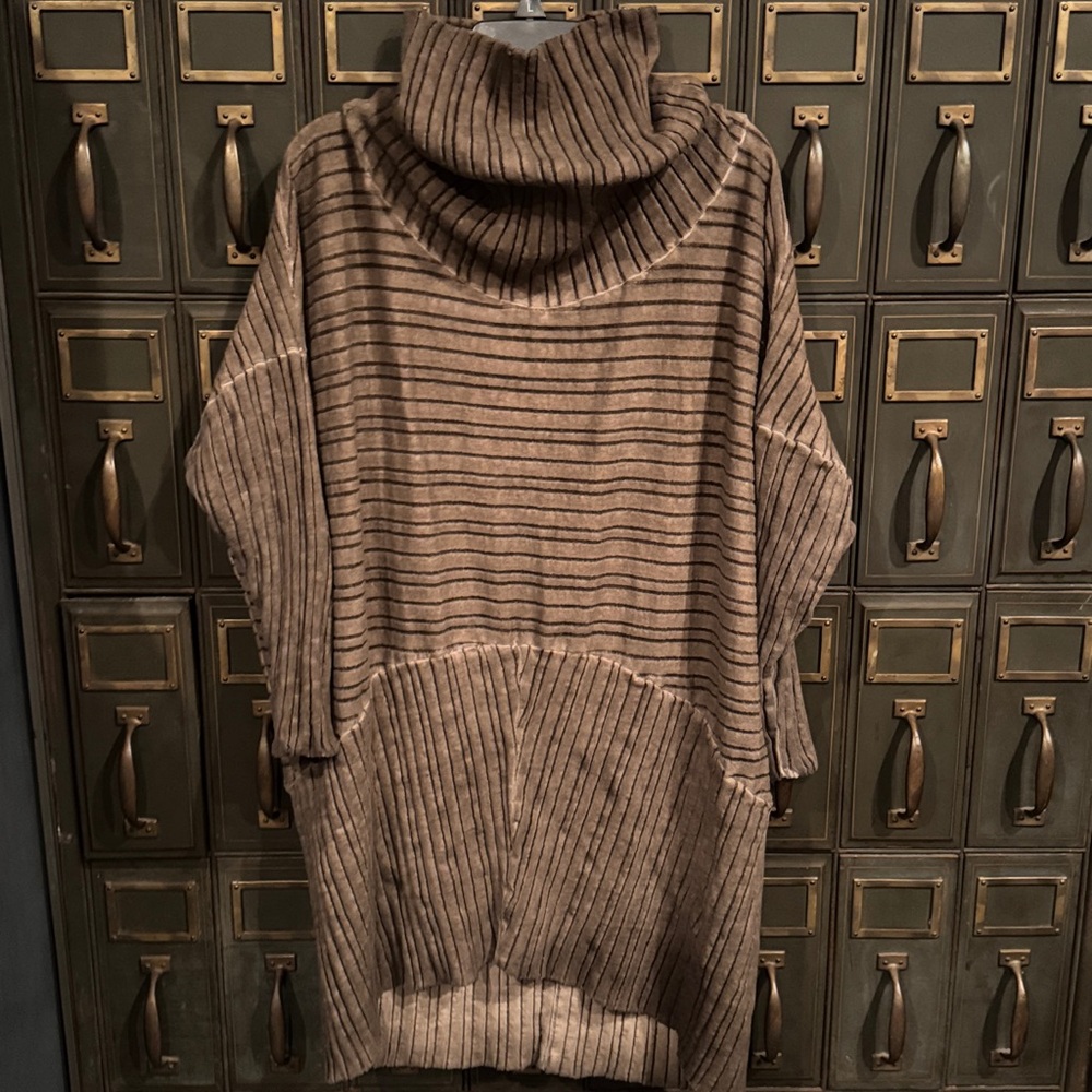 Cynthia Ashby Tunic